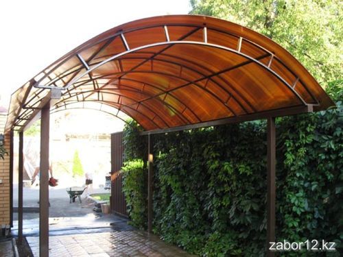 Навес из поликарбоната