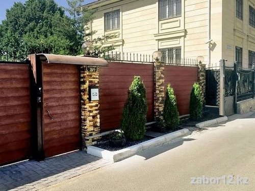 Забор из металлосайдинга